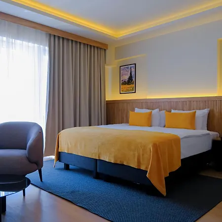 Otel Dugi