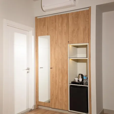 Dugi Hotell