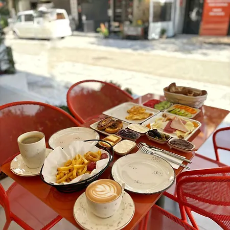 Hotel Dugi *